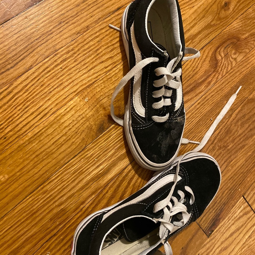 Shoes - Picture 5 of 6